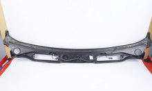 2007 - 2013 BMW 335I E92 E93 FRONT WINDSHIELD WIPER VENT GRILL COVER PANEL OEM