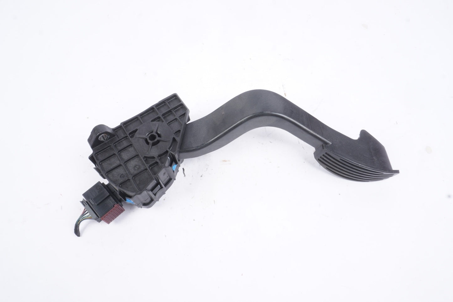 2012-2019 Fiat 500 Electric Accelerator Gas Throttle Pedal 68073429AA OEM