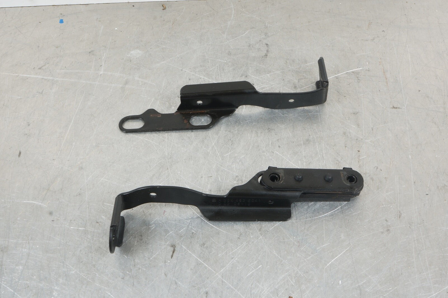 MERCEDES-BENZ E C CLASS LEFT RIGHT INNER CATALYTIC CONVERTER BRACKET