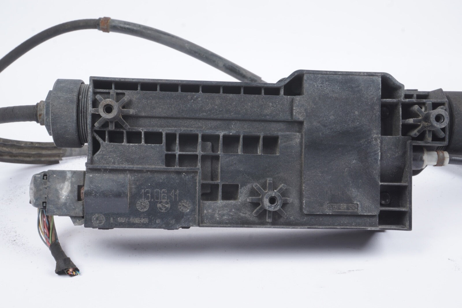 09-14 BMW 740I 750LI 760 F01 F02 ELECTRIC PARKING BRAKE ACTUATOR MODULE OEM 