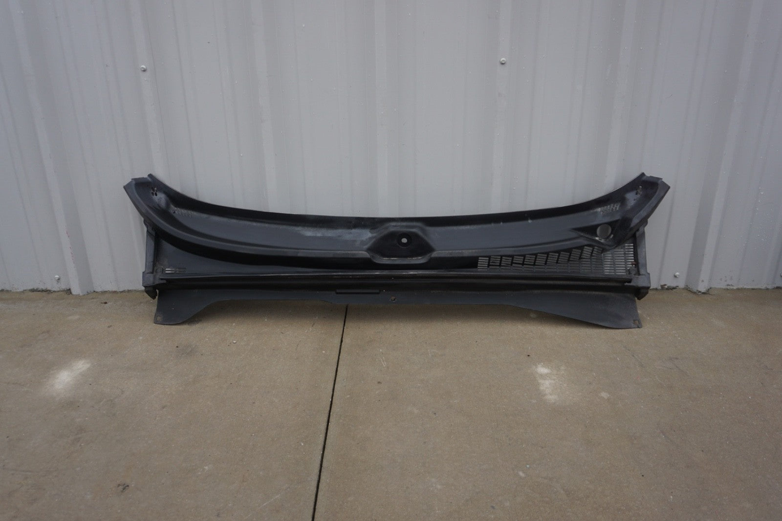2015 - 2023 Jeep Renegade Front Windshield Cowl Cover OEM