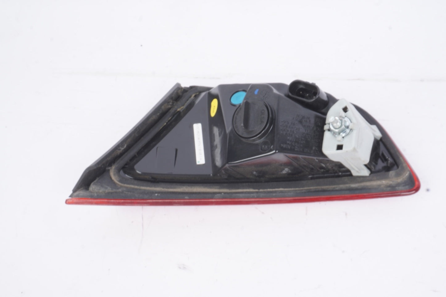 2014 - 2020 Maserati Ghibli Rear Left Side Inner Tail Light Lamp 06700046820 Oem