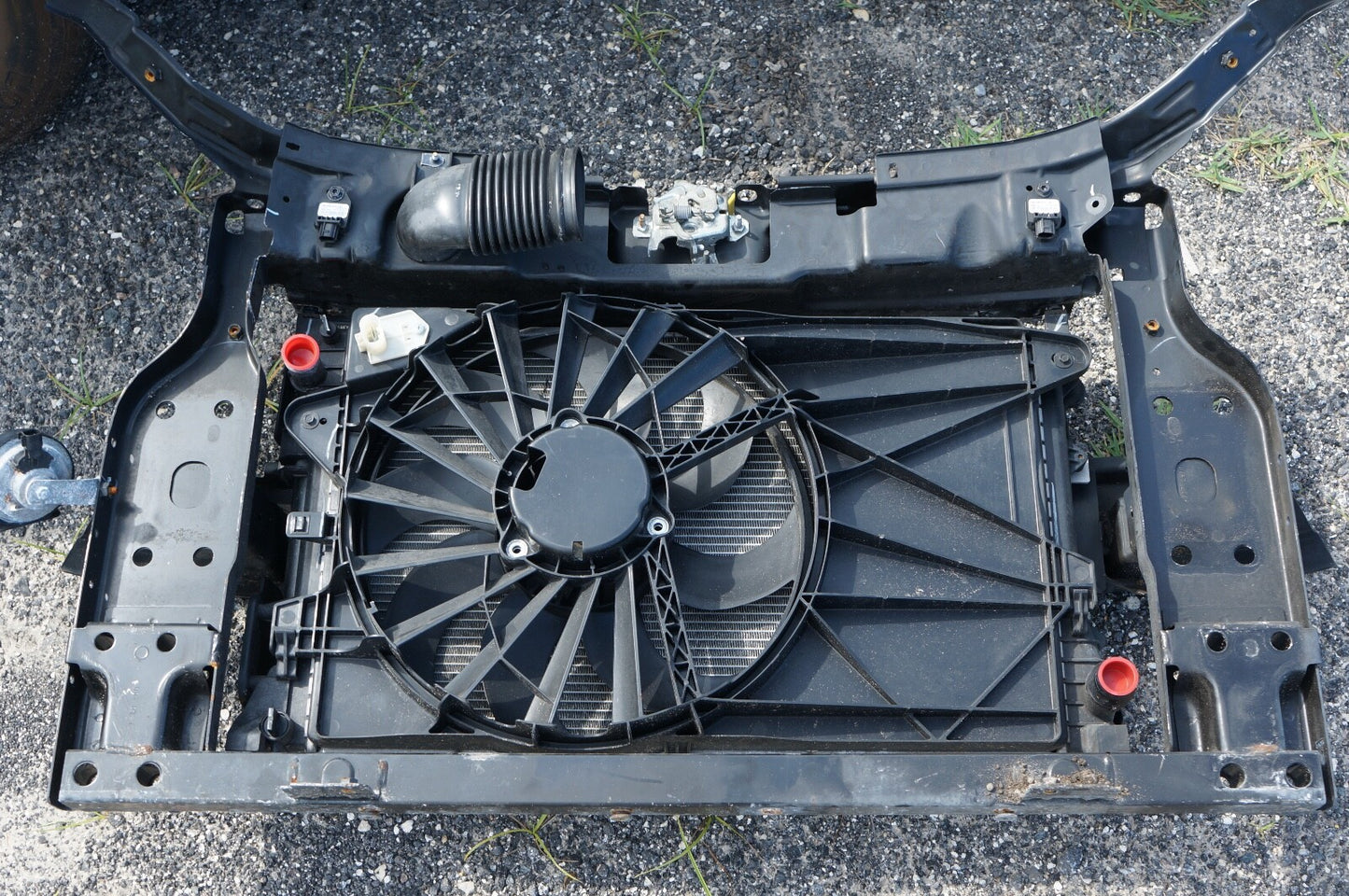 12-19 Fiat 500 2 Door Coupe Radiator Core Support Assembly COOLING FAN CONDENSER