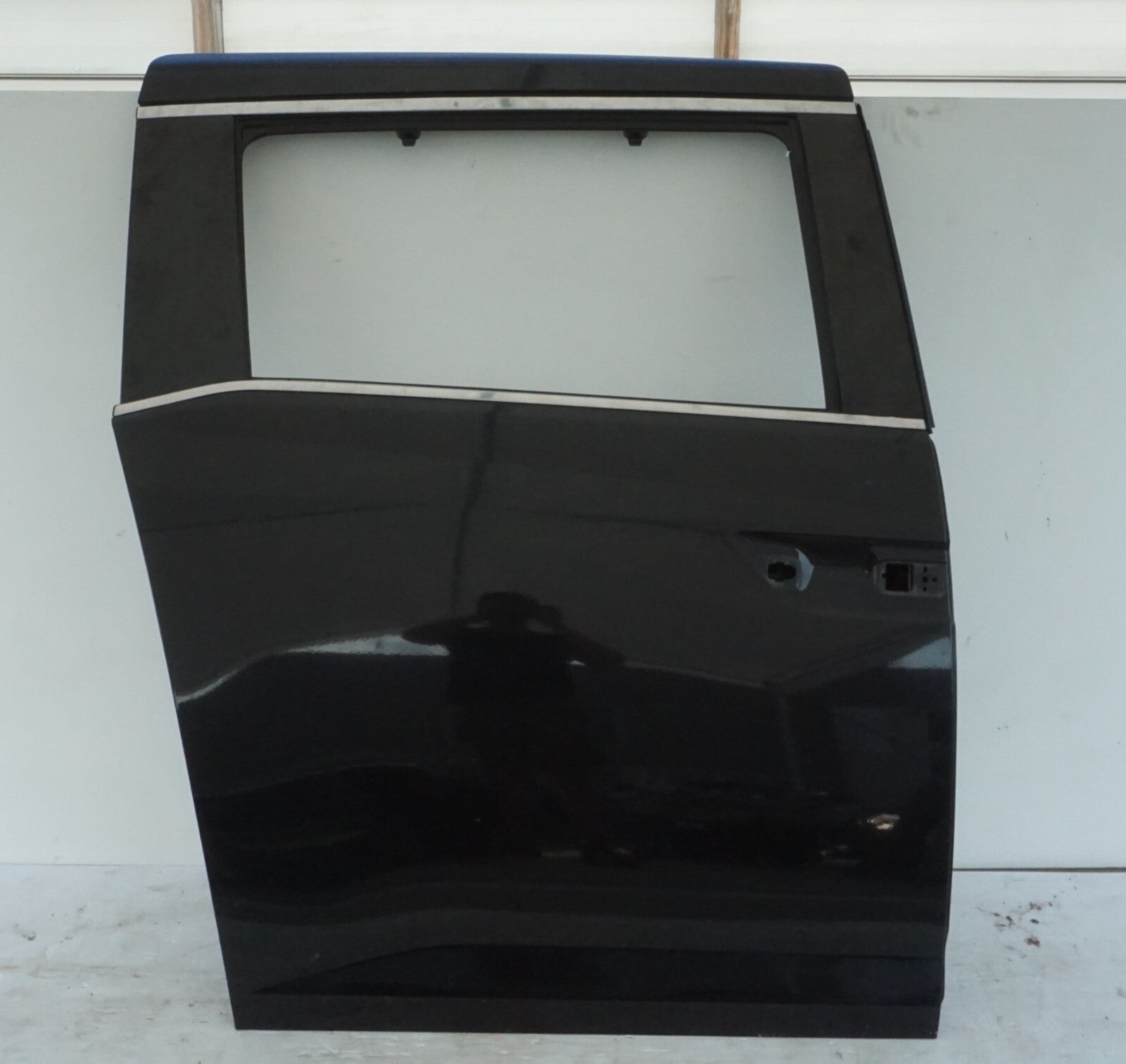 2011 - 2017 HONDA ODYSSEY REAR RIGHT PASSENGER SIDE SLIDING DOOR SHELL OEM