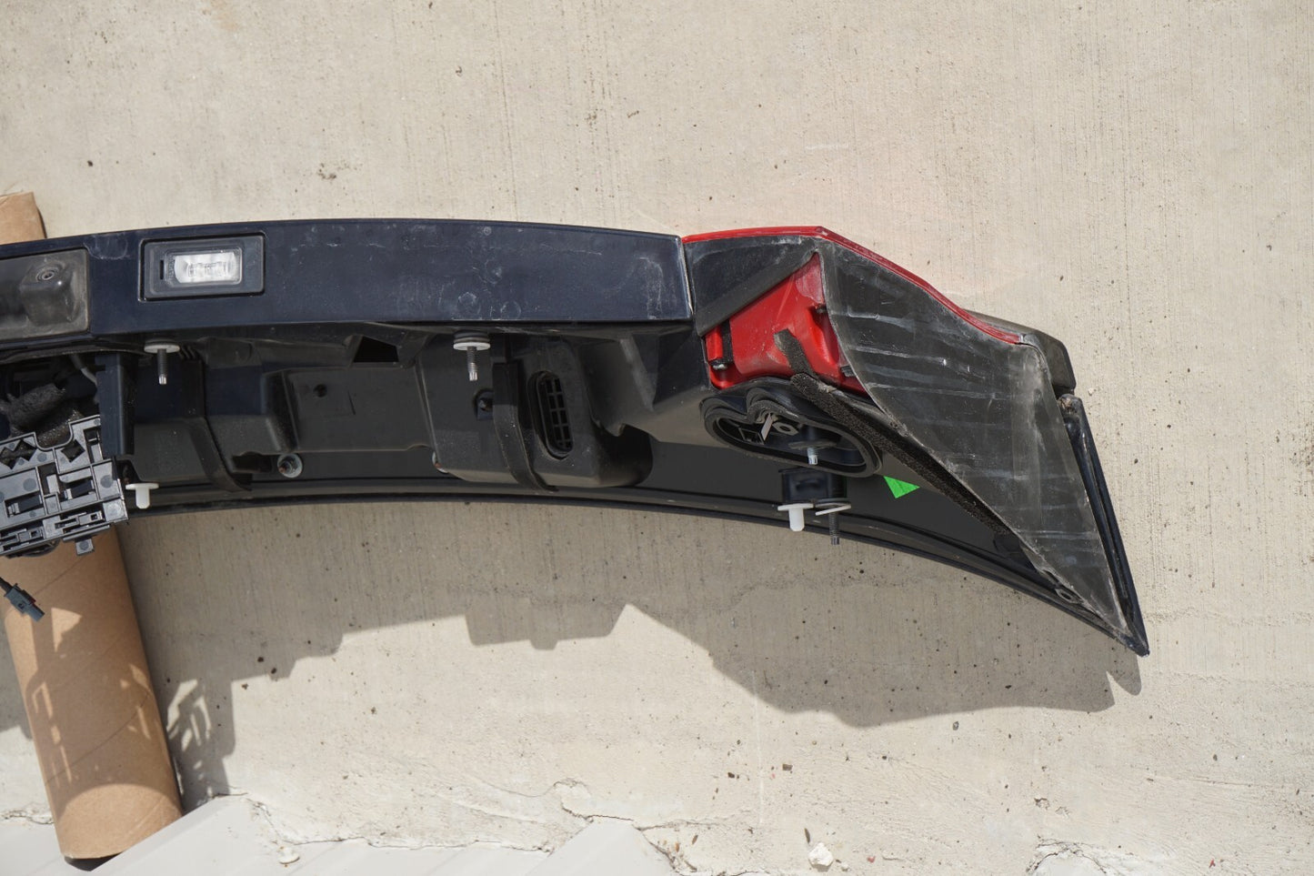 2012 - 2017 AUDI S7 A7 Rear Trunk Lid Spoiler Mount w/ Tail Light OEM