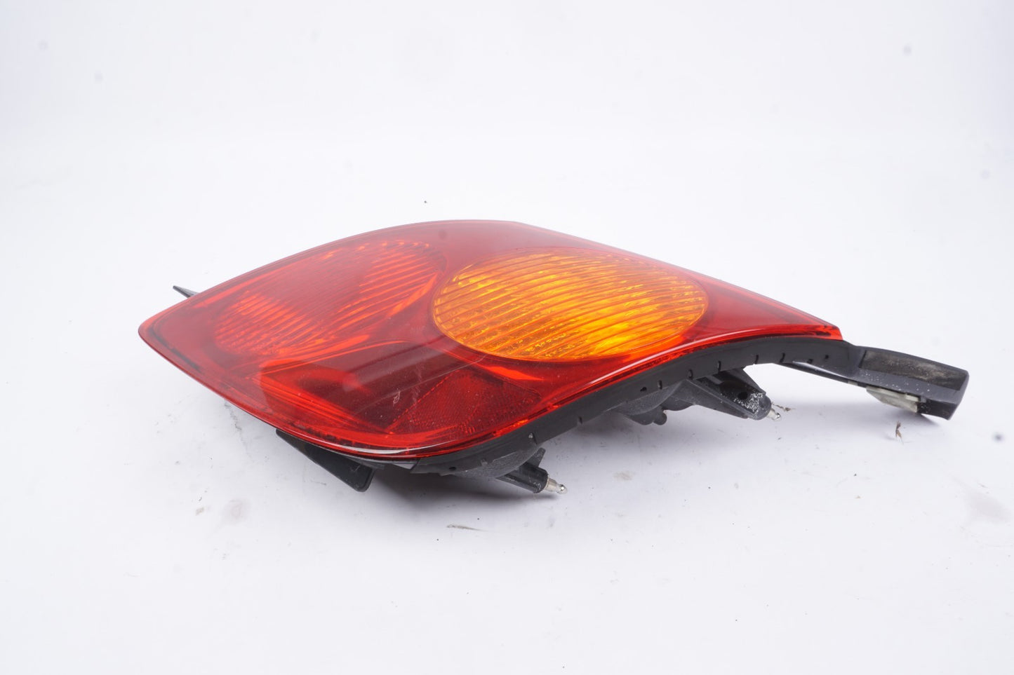 2002 - 2005 LEXUS SC430 TAIL LIGHT TAIL LAMP QUARTER RIGHT OEM