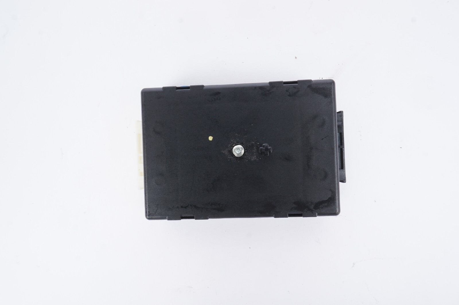 2021 - 2024 BMW 430I G22 Antenna Suppression Filter 65206835178 OEM