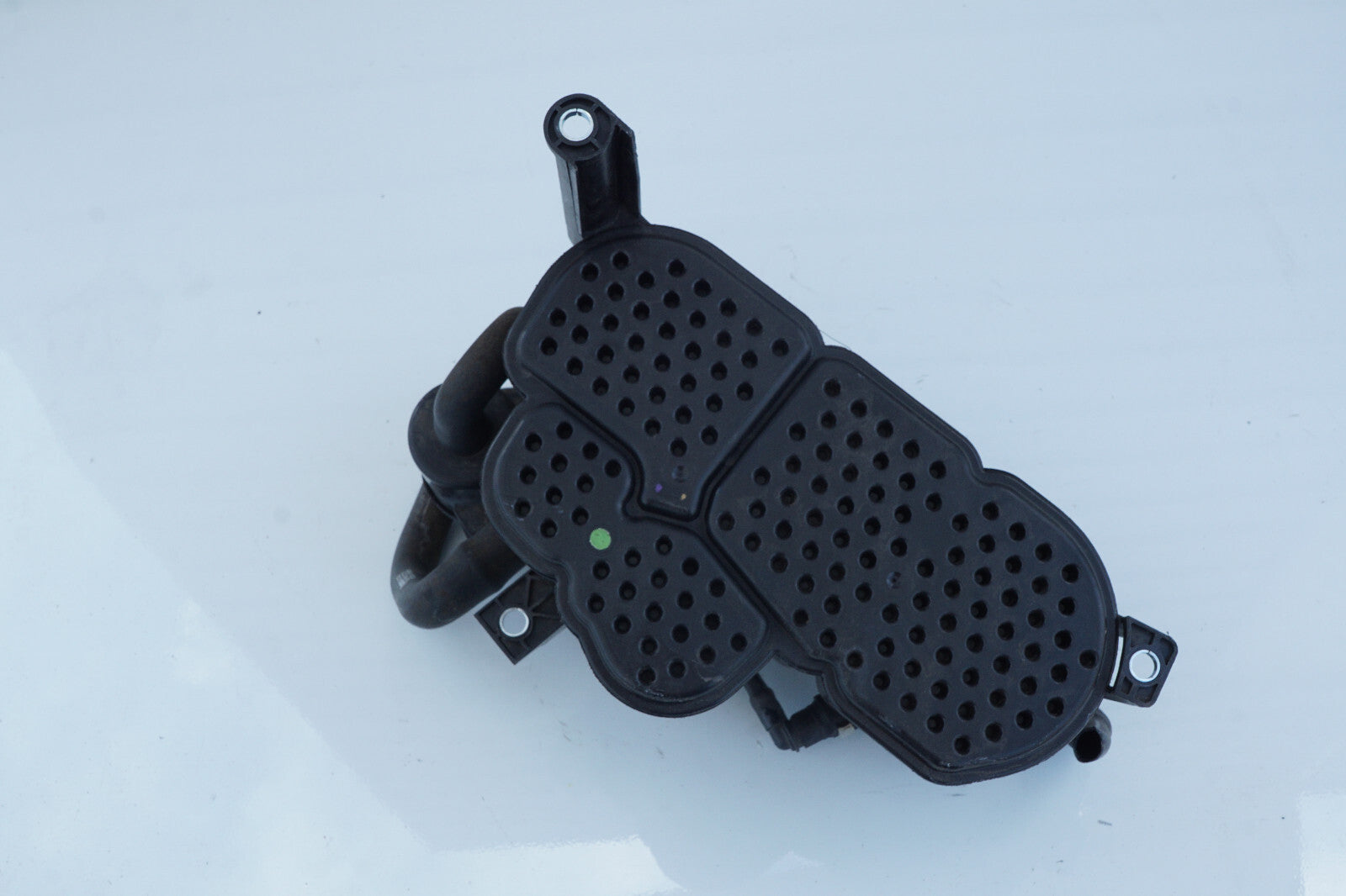 2011-2017 AUDI A8 A8L FUEL EVAP CHARCOAL CANISTER 4H0201801A OEM