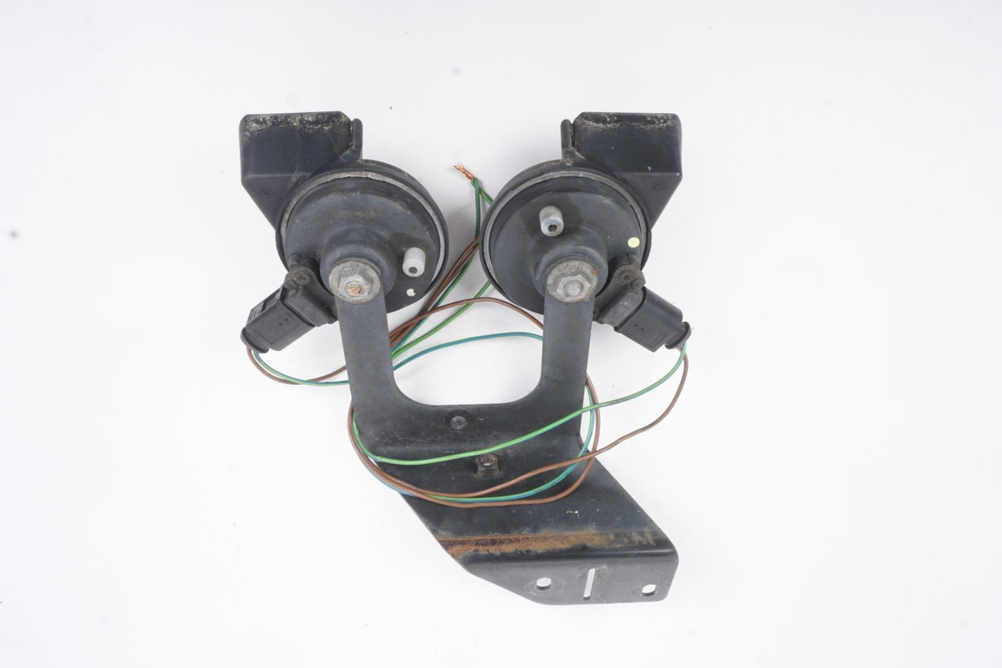 2005 - 2011 Audi A6 Right And Left Horn Signal Hight Tone OEM