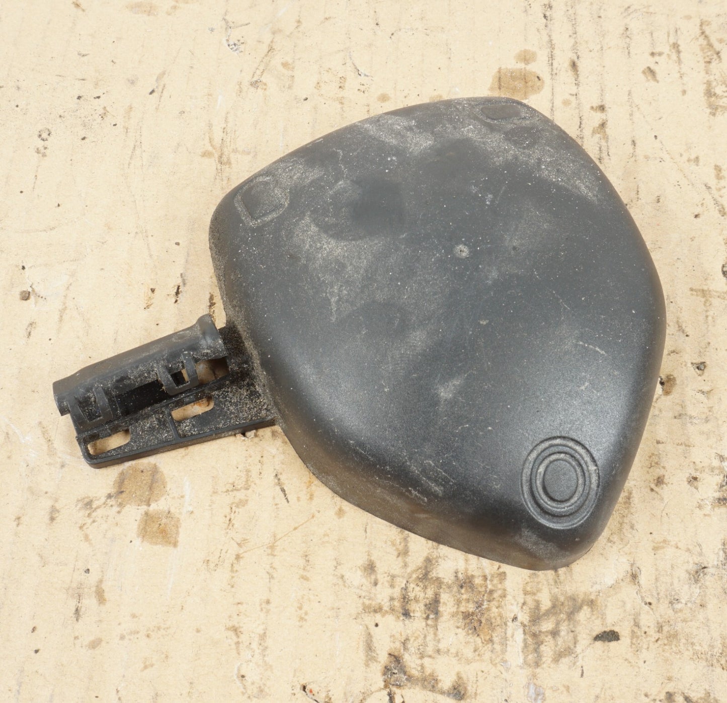 14-17 MASERATI QUATTROPORTE FRONT LEFT STRUT SHOCK ABSORBER CAP COVER OEM