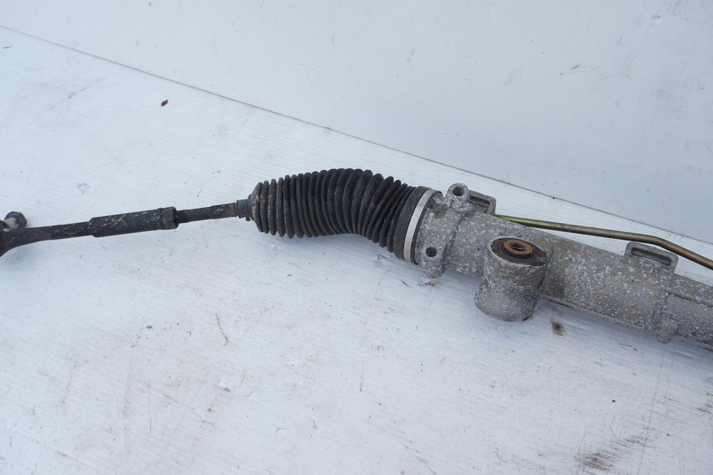 2003-2006 Mercedes-Benz SL500 Power Steering Rack And Pinion 2304600800  OEM