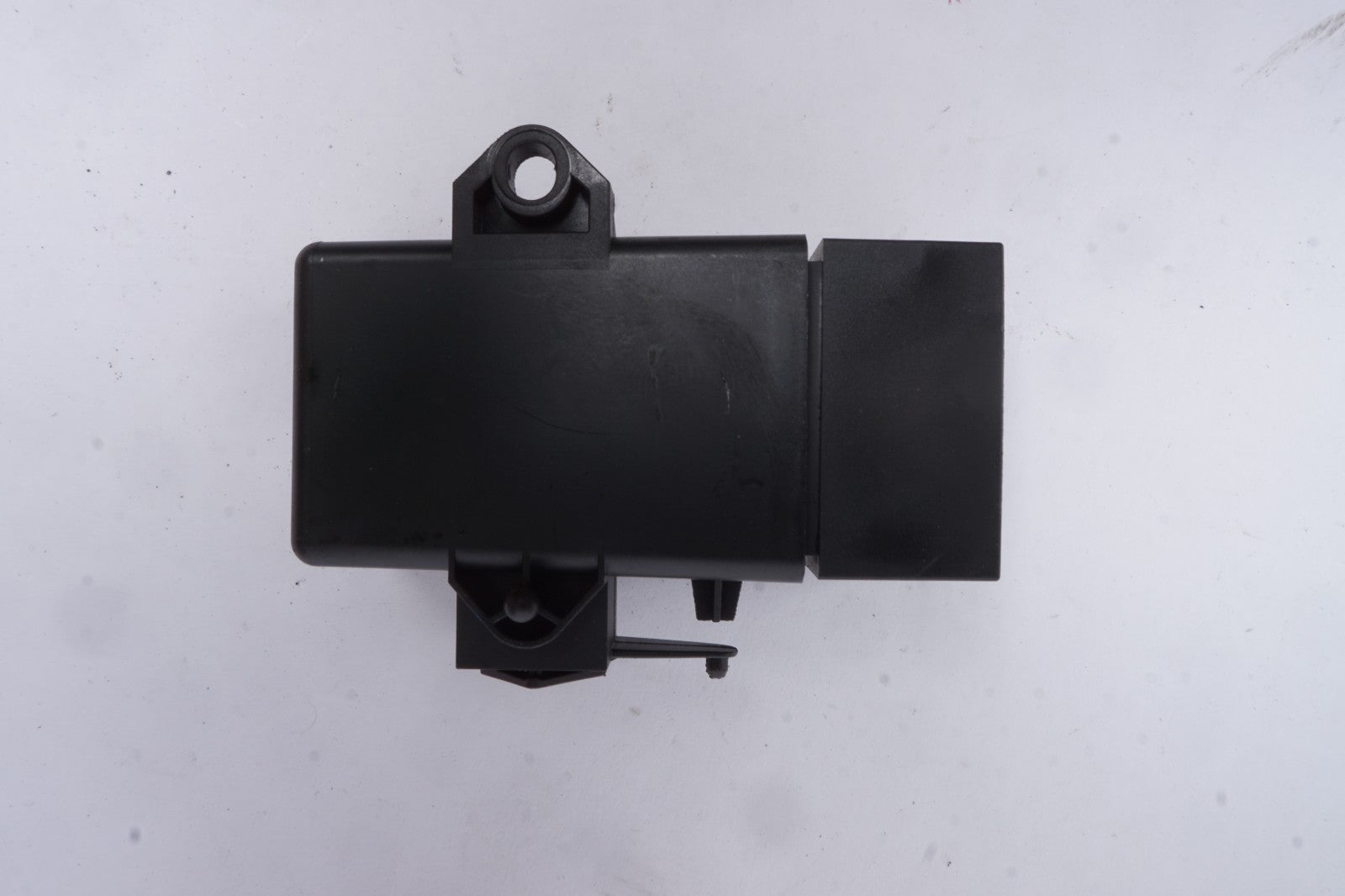 2011 - 2018 AUDI A8 QUATTRO REAR HEATED SEAT CONTROL MODULE OEM