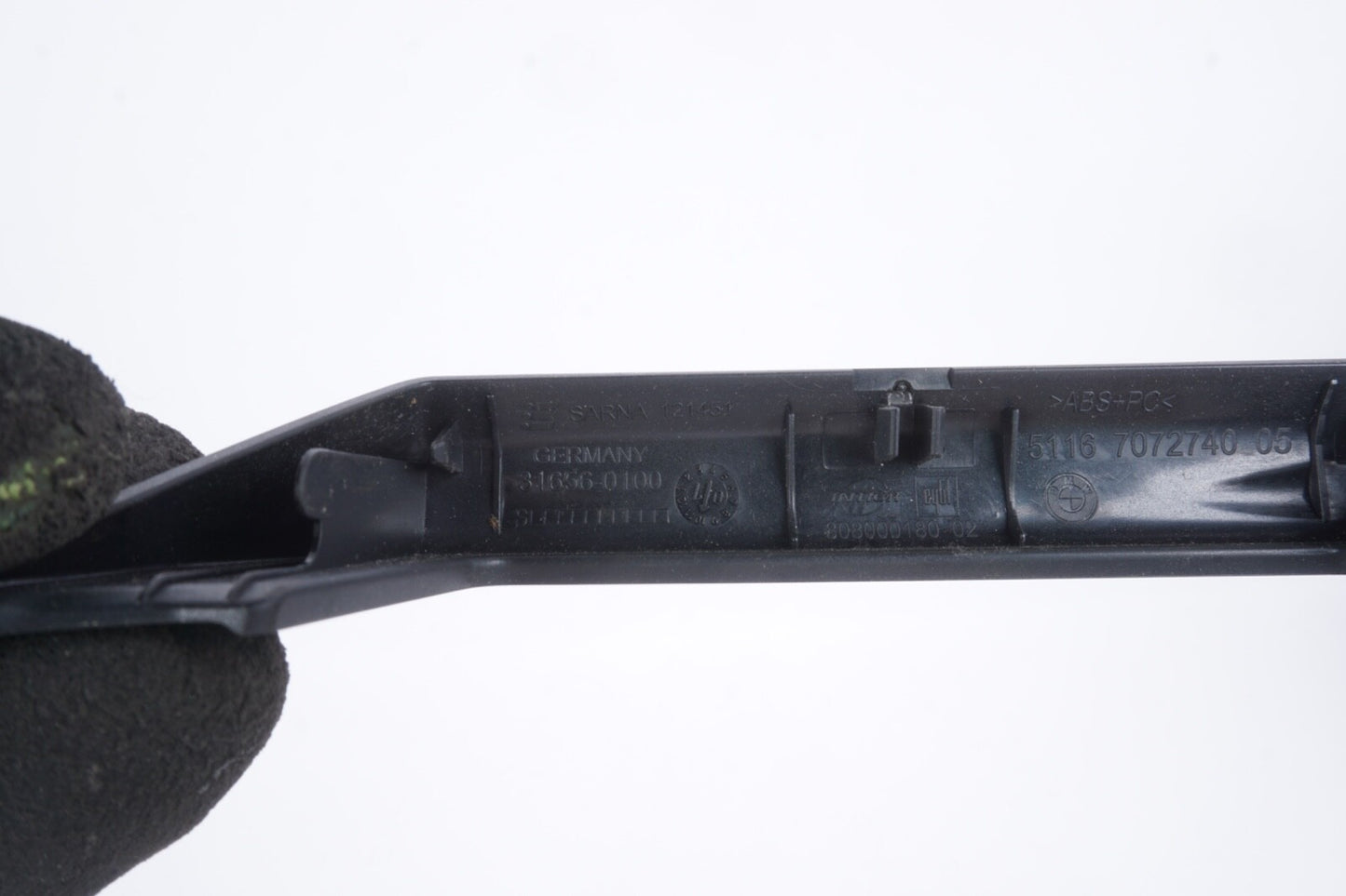 BMW OEM E63 E64 CENTER CONSOLE BLACK ARM REST TRIM SURROUND HINGE 51167072740
