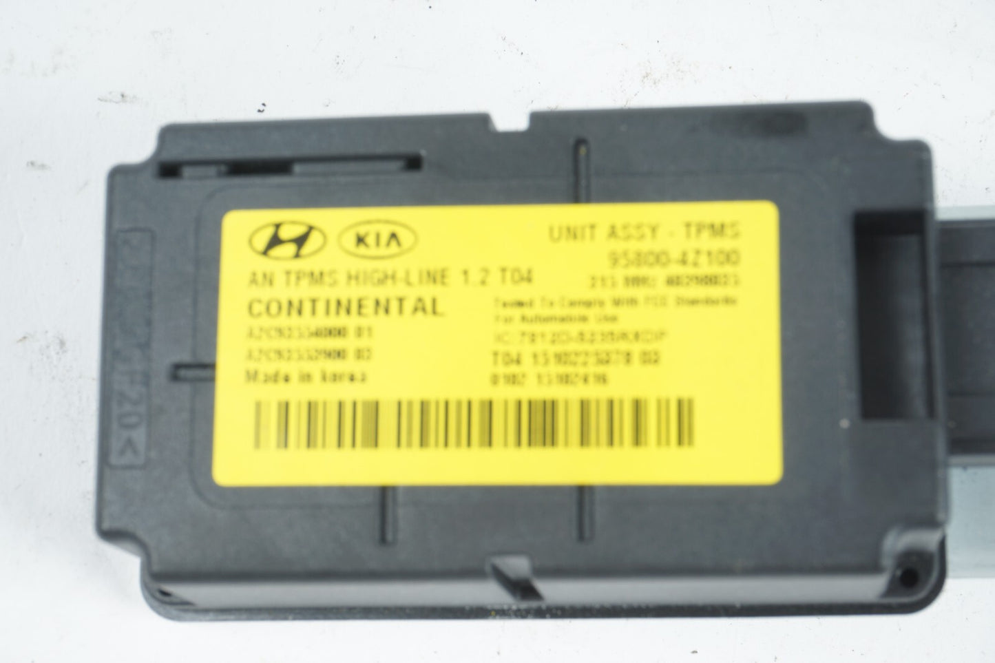 2013 - 2018 HYUNDAI SANTA FE TPMS TIRE PRESSURE MONITORING MODULE  OEM