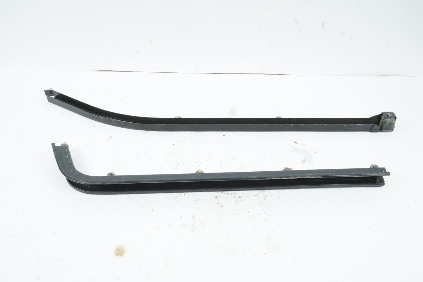 17-20 CHRYSLER PACIFICA REAR RIGHT SLIDING DOOR UPPER & LOWER ROLLER TRACK OEM