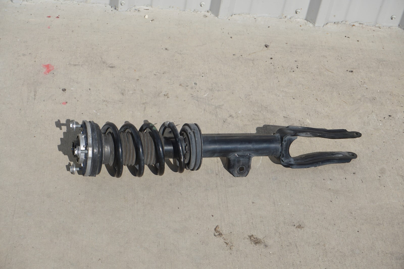 2018-2024 ALFA ROMEO STELVIO AWD 2.0L FRONT RIGHT SIDE SHOCK STRUT ABSORBER OEM