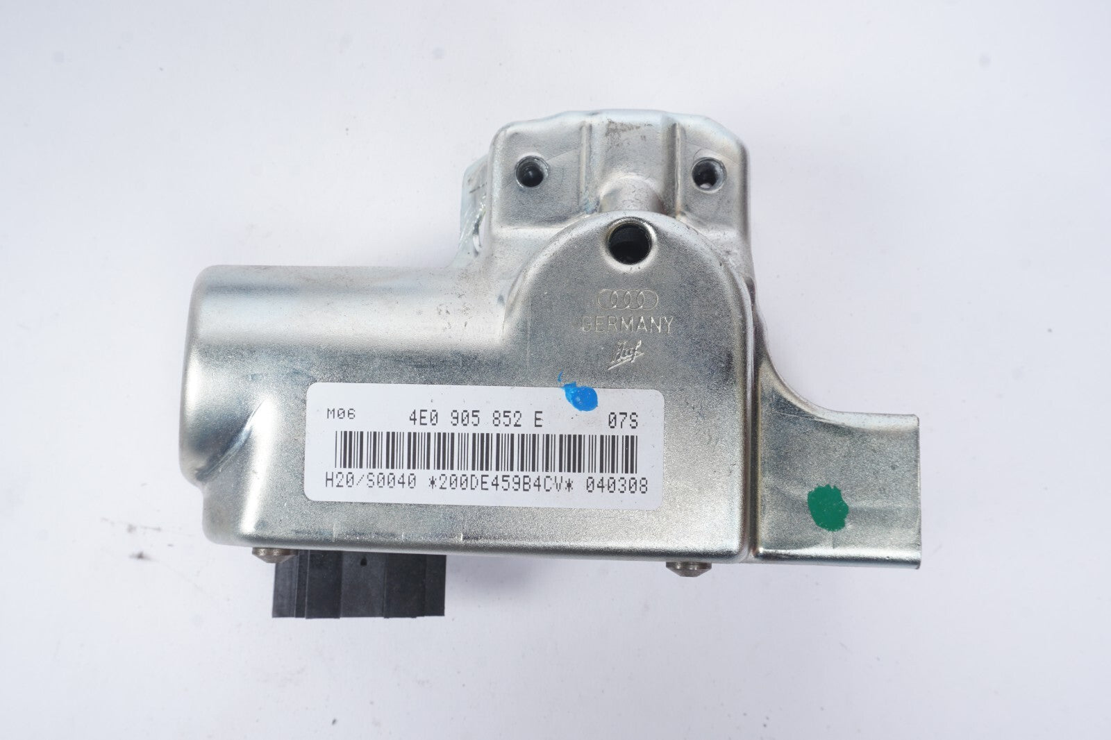 2004 - 2007 Audi A8 A8L 4.2L Ignition Set Key Lock Module Instrument Cluster OEM