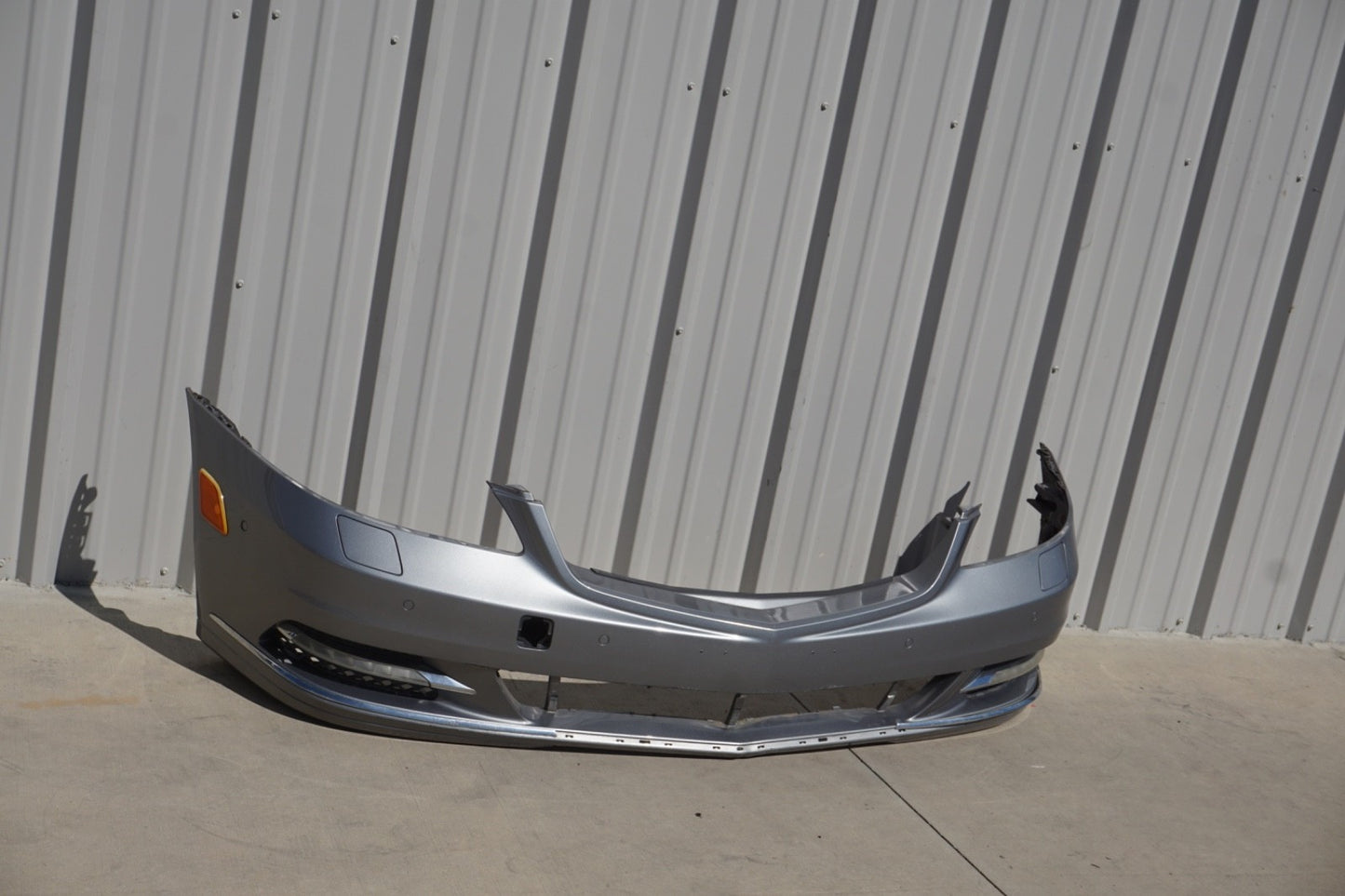 10-13 Mercedes W221 S550 S400 Base Front Bumper Cover Assembly Gray OEM