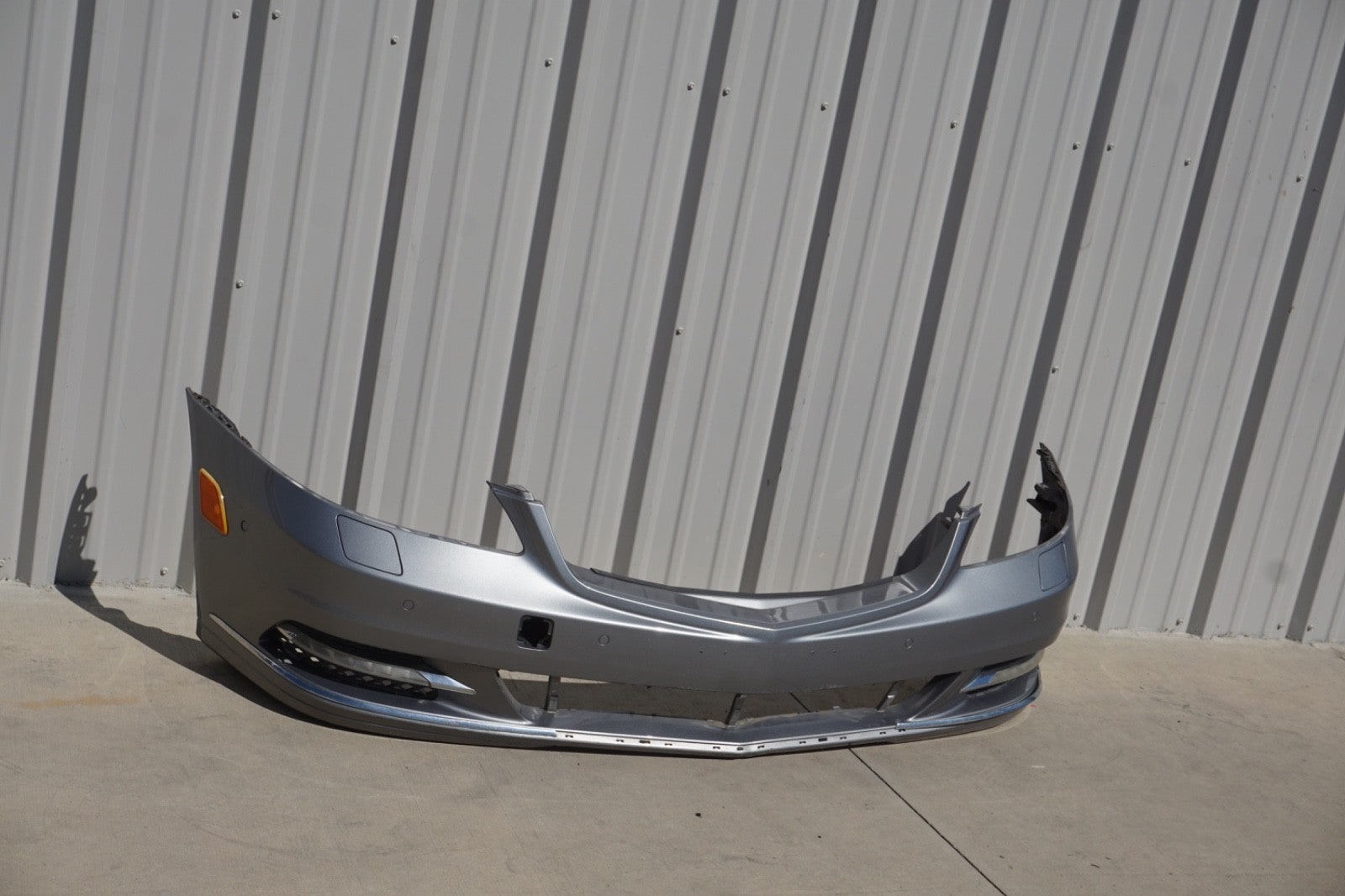 10-13 Mercedes W221 S550 S400 Base Front Bumper Cover Assembly Gray OEM