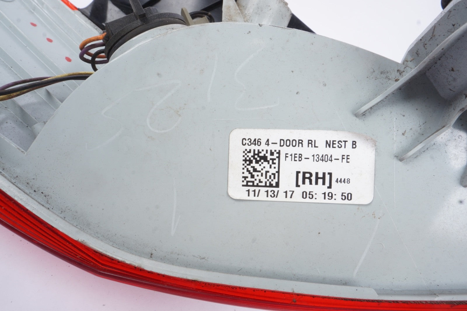 2015 - 2018 FORD FOCUS REAR RIGHT PASSENGER TAIL LIGHT LAMP OEM ! SEDAN ONLY !