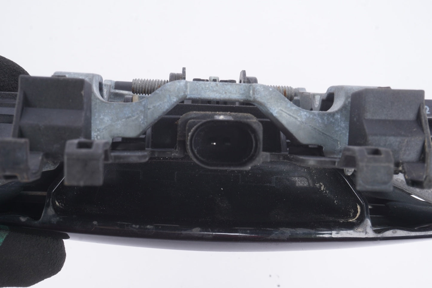 2004 -  2010 AUDI A8 REAR LEFT DRIVER SIDE DOOR EXTERIOR HANDLE OEM