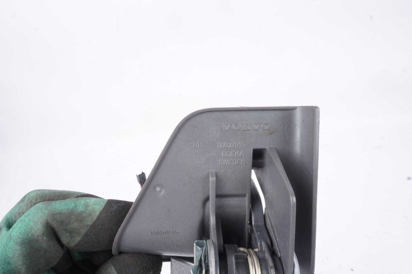 2006-2013 VOLVO C70 CONVERTIBLE REAR RIGHT & LEFT ROOF LOCK LATCH SET  OEM