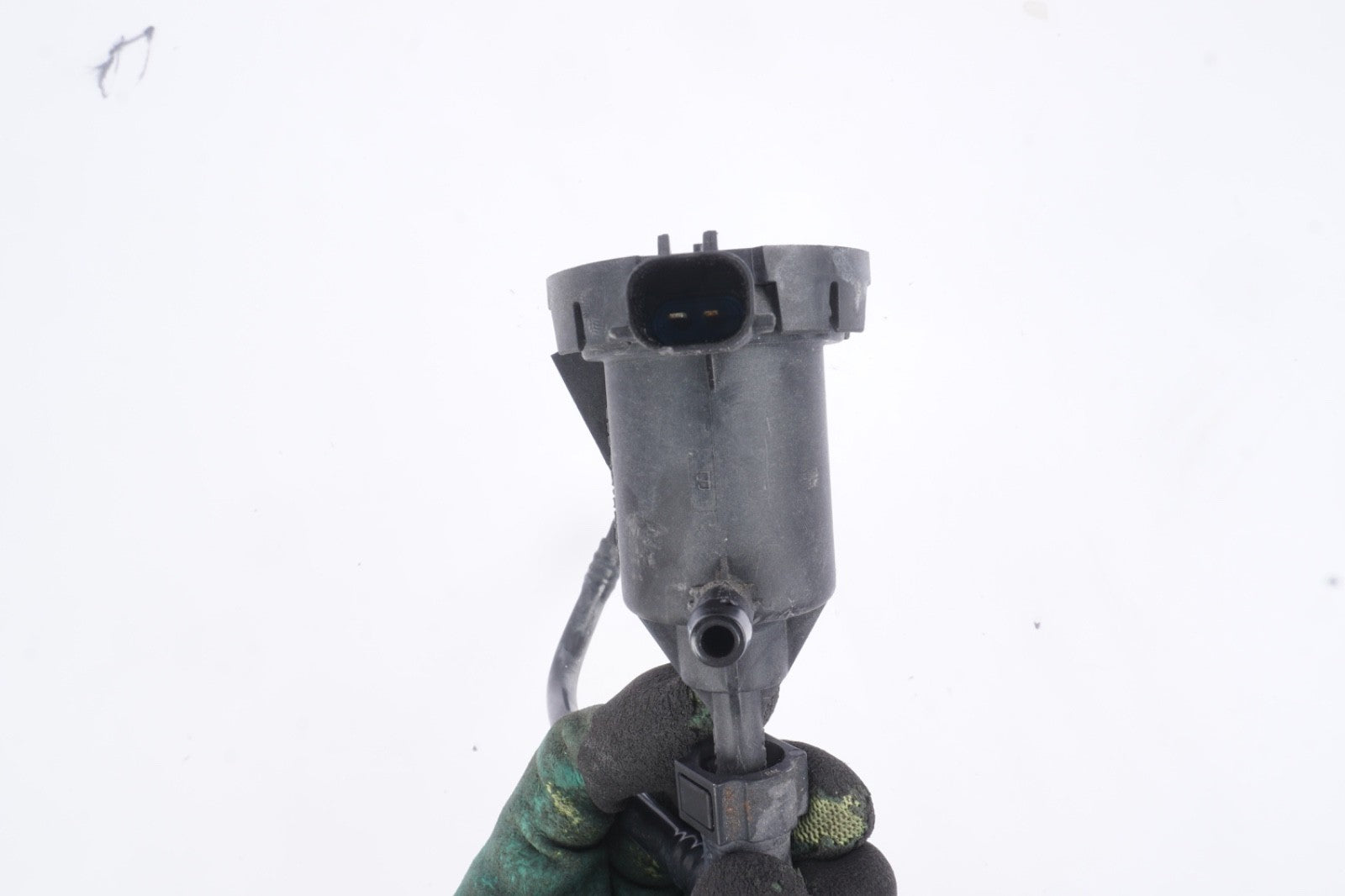 2012-2017 MERCEDES W222 S550 FUEL VAPOR CANISTER PURGE VALVE SOLENOID OEM