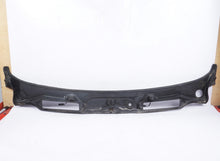 2007 - 2013 BMW 335I E92 E93 FRONT WINDSHIELD WIPER VENT GRILL COVER PANEL OEM