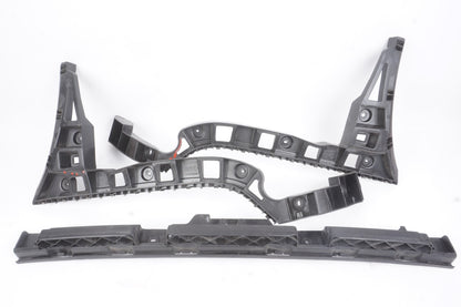 2012 - 2019 Volkswagen Passt Rear Bumper Center Mount Support Bracket OEM