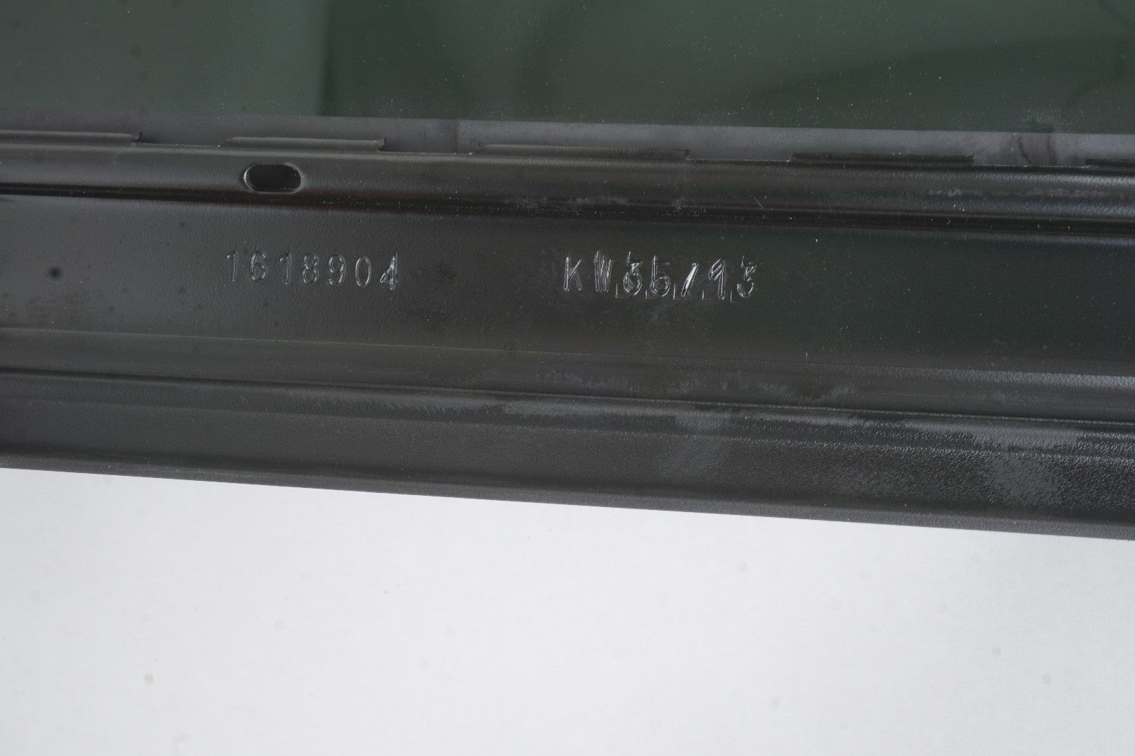 2014 - 2020 Maserati Ghibli Sunroof Glass OEM