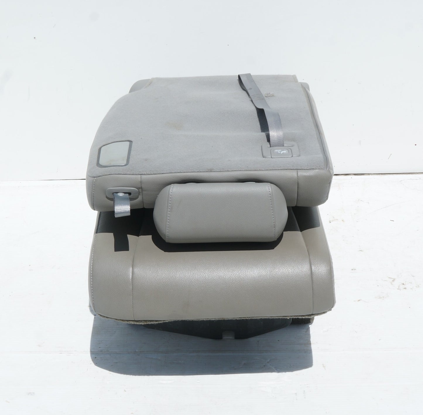 2011 - 2017 HONDA ODYSSEY 3RD ROW SEAT RIGHT PASSENGER SIDE OEM