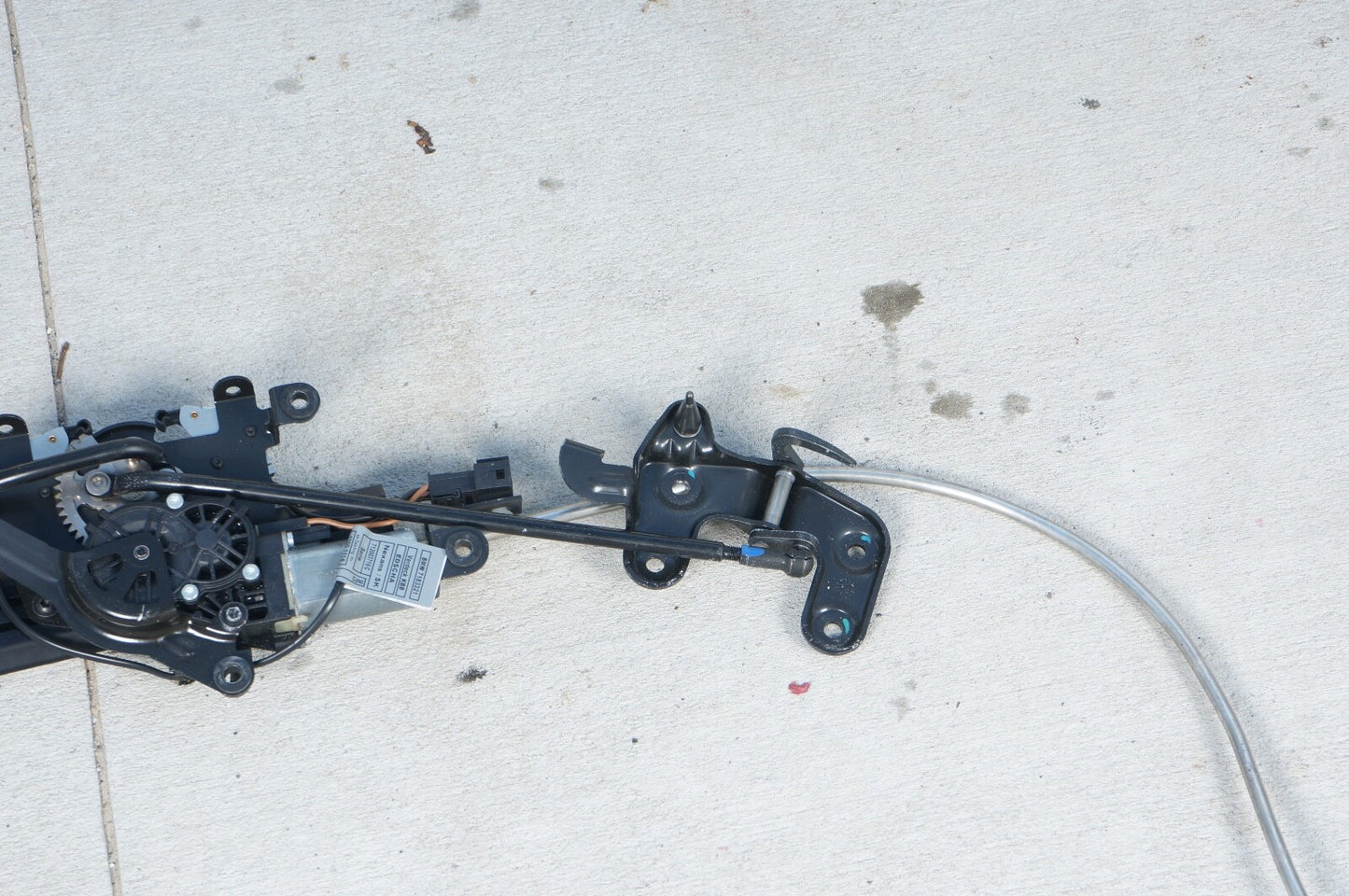 06-11 BMW E93 325I 328I 335i M3 Convertible Top Roof Lift Motor Drive Unit Latch
