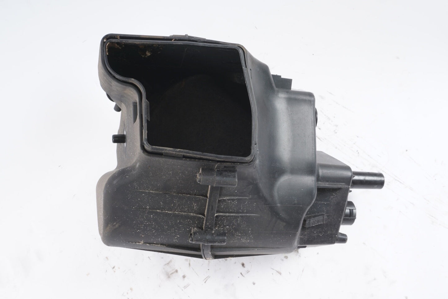 11-14 AUDI A8L A8 3.0L AIR CLEANER FILTER BOX  OEM