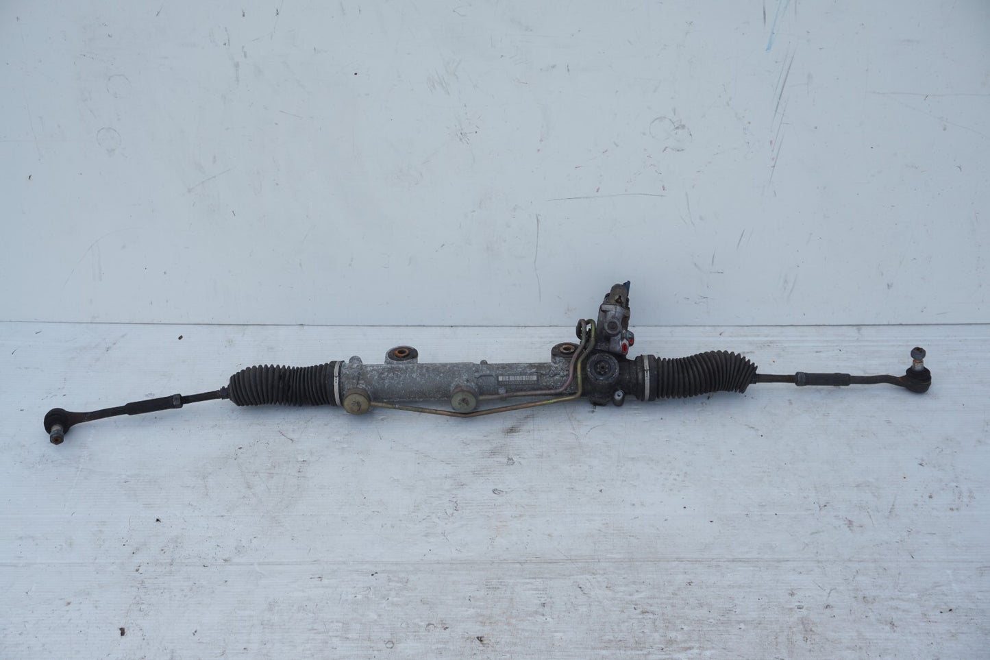 2003-2006 Mercedes-Benz SL500 Power Steering Rack And Pinion 2304600800  OEM