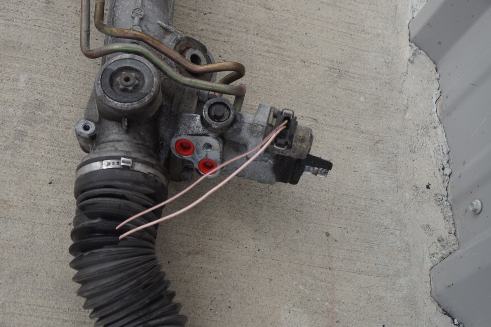03-06 Mercedes R230 SL500 SL55 AMG Power Steering Rack And Pinion 23011011003