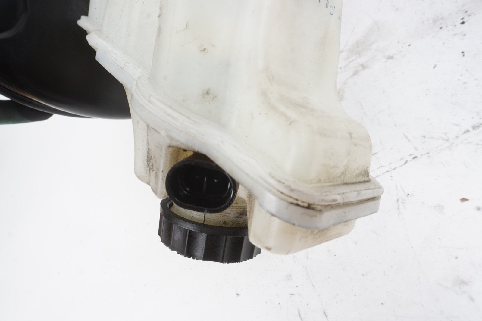 2014 - 2021 Maserati Ghibli S Q4 3.0L AWD Power Brake Booster w/ Master Cylinder