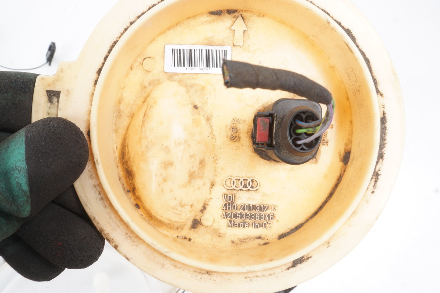 2011 - 2015 Audi A8 A8L Fuel Pump Set  OEM