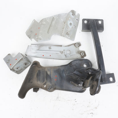 2014 - 2020 MASERATI GHIBLI FRONT RIGHT SIDE FENDER MOUNT SUPPORT BRACKET SET