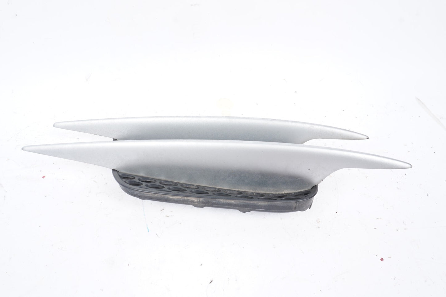03-08 Mercedes R230 SL500 Fender Grill Grille Vent Left & Right OEM