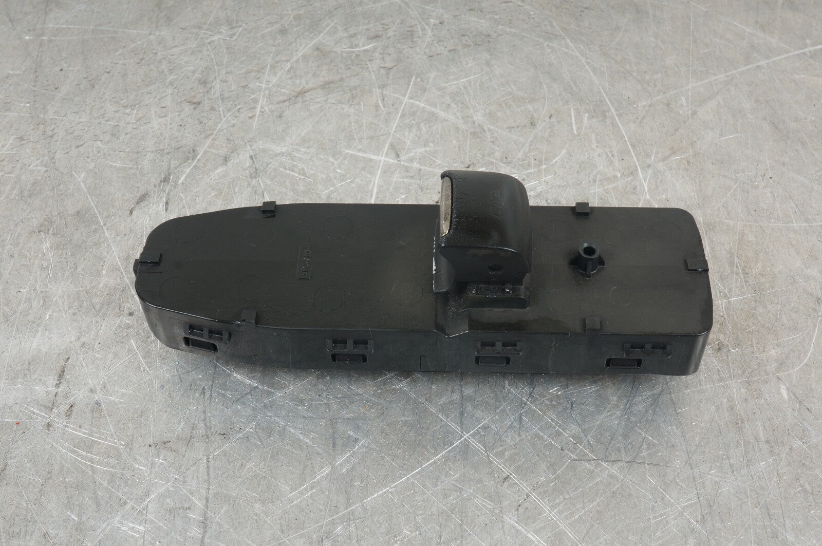 2020-2022 CADILLAC CT4 FRONT RIGHT PASSENGER SIDE DOOR WINDOW MASTER SWITCH OEM