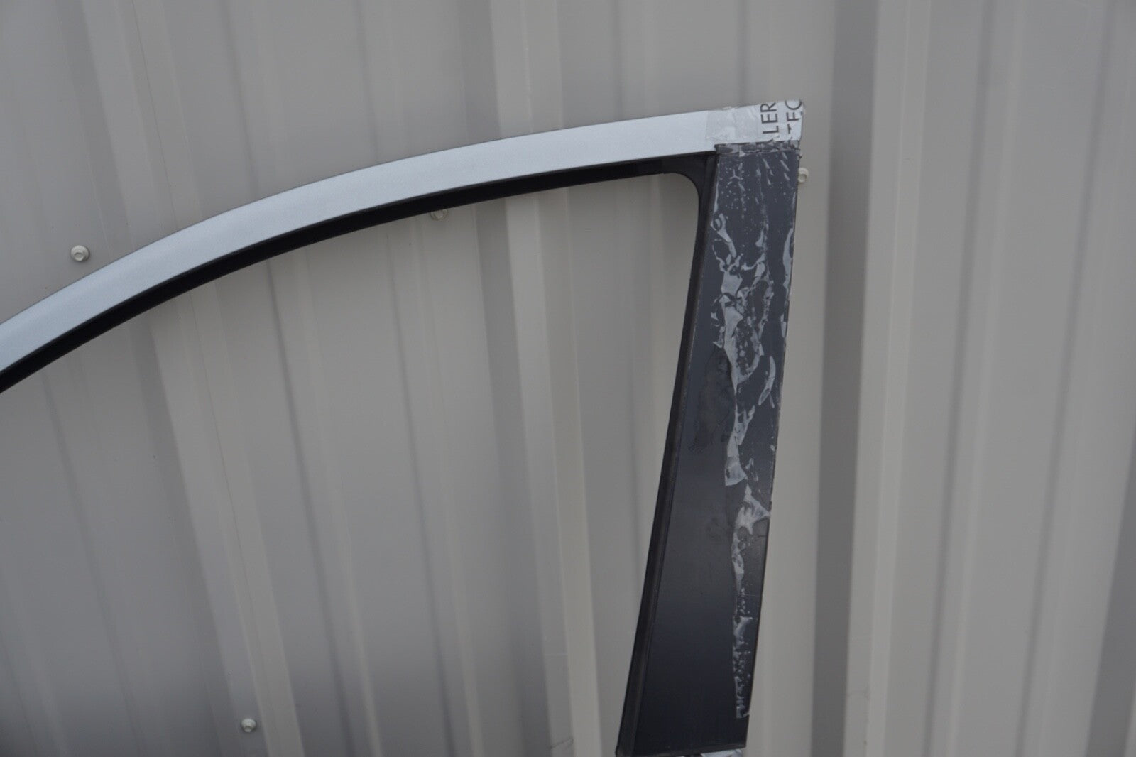 06 - 11 Mercedes W164 ML63 ML350 ML500 FRONT LEFT DRIVER SIDE DOOR SHELL OEM