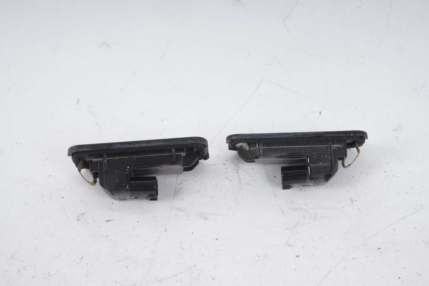 17 - 24 Alfa Romeo Giulia  REAR LICENSE PLATE LIGHT SET OF 2 68301170AA OEM