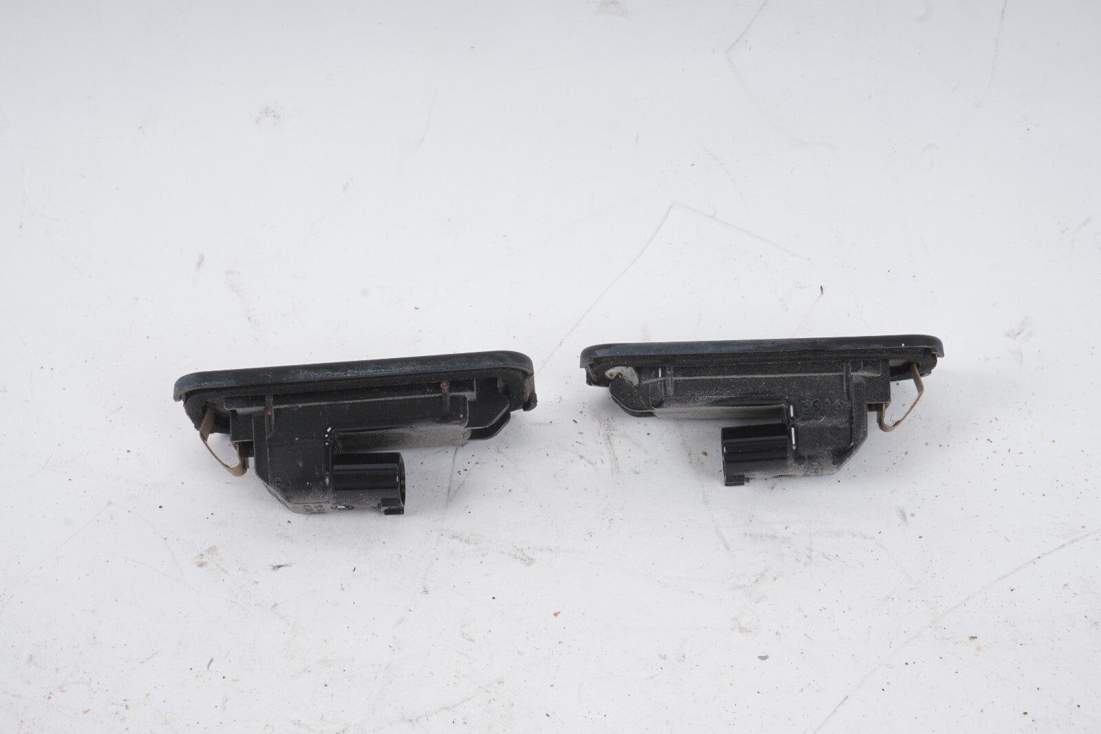17 - 24 Alfa Romeo Giulia  REAR LICENSE PLATE LIGHT SET OF 2 68301170AA OEM
