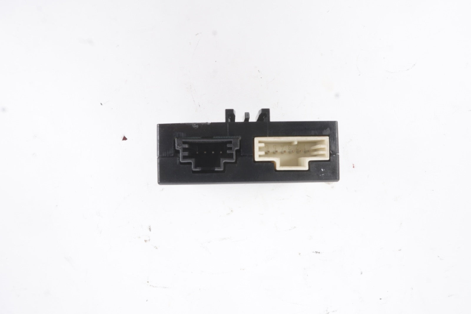 2010 - 2013 Mercedes E350 E550 Convertible Rear View Camera Control Module OEM