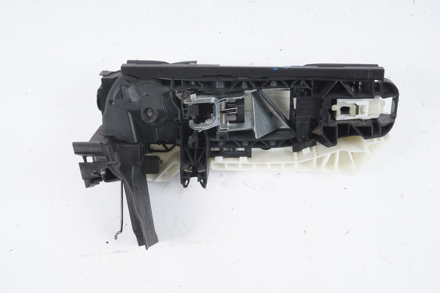 14 - 17 Mercedes S550 W222 FRONT LEFT DRIVER SIDE DOOR EXTERIOR HANDLE  OEM