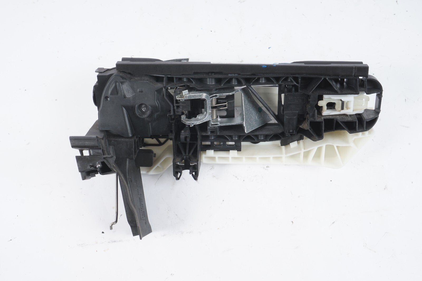 14 - 17 Mercedes S550 W222 FRONT LEFT DRIVER SIDE DOOR EXTERIOR HANDLE  OEM