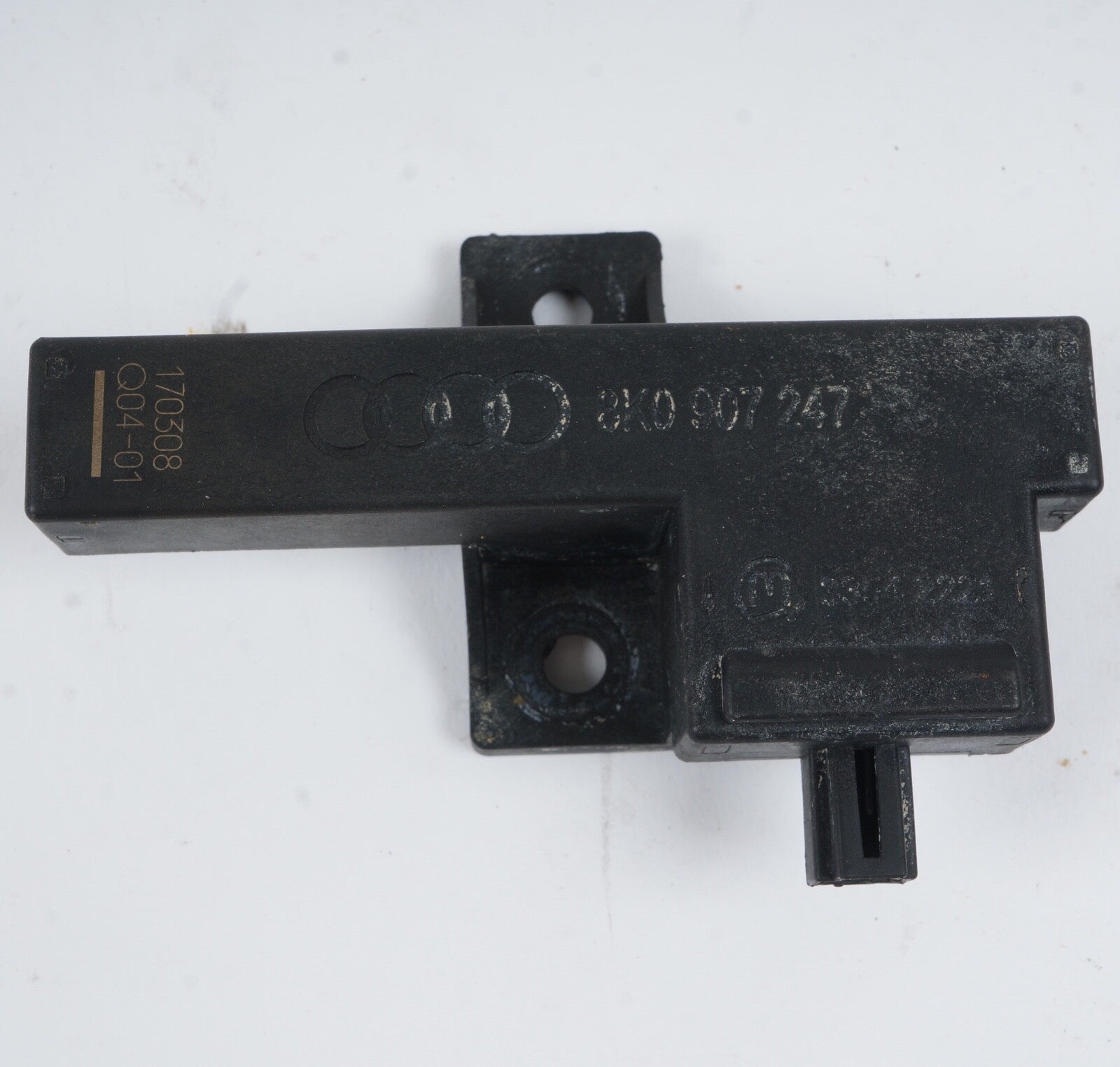 2011 - 2017 AUDI A4 A6 A7 REAR KEYLESS ACCESS ENTRY ANTENNA OEM 8K0907247