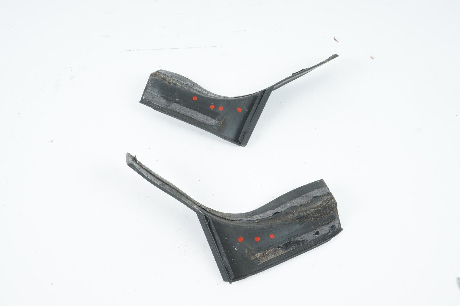 14 - 20 MASERATI QUATTROPORTE TRUNK WATER DEFLECTOR COVER LEFT & RIGHT OEM