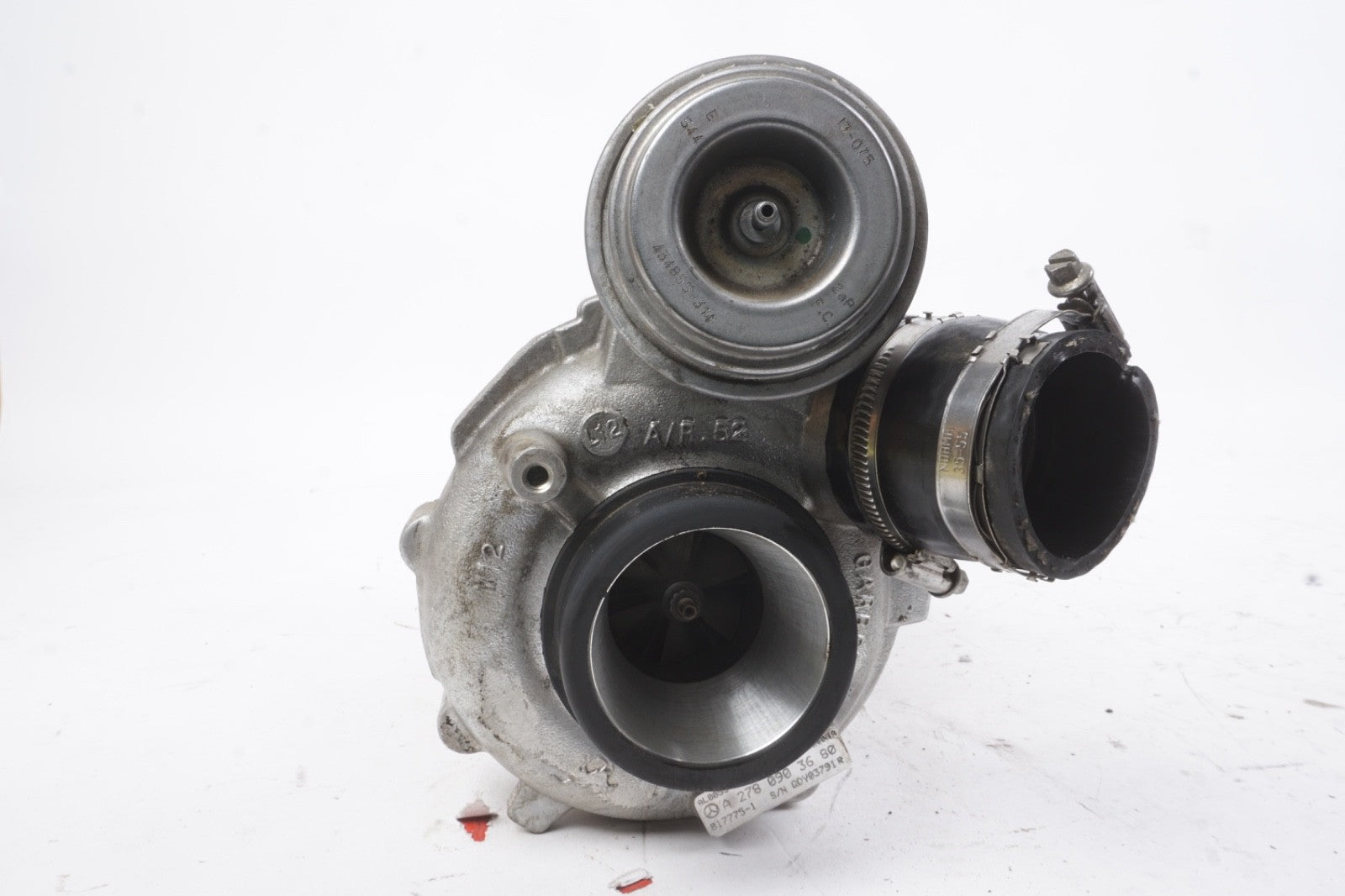 2011 - 2018 Mercedes W222 CLS550 GL450 Right Side Turbocharger Manifold OEM
