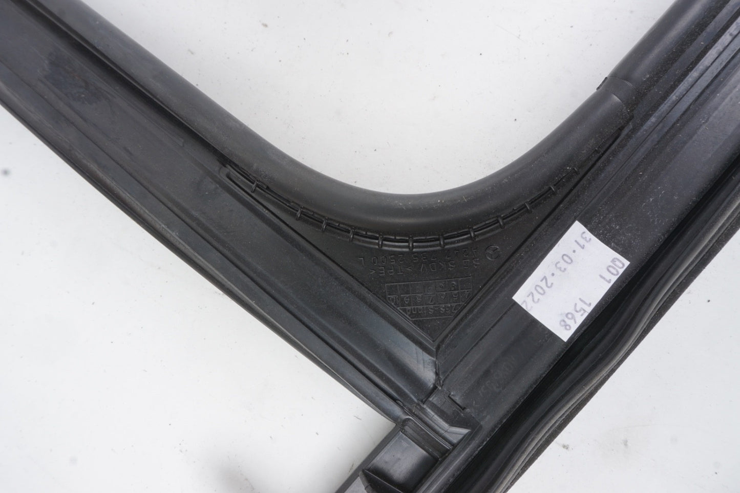 2020 - 2025 MERCEDES-BENZ GLB250 EQB REAR LEFT SIDE DOOR UPPER TRIM MOLDING SEAL